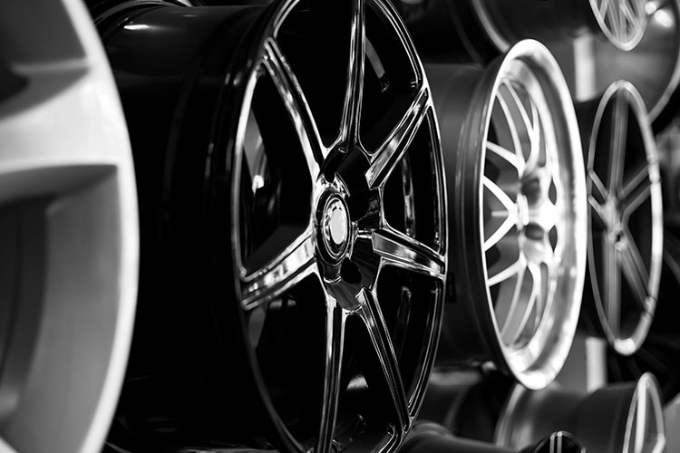 Jantlarınızdaki Siyah Lekeler Kader Değil: Balata Tozuna Karşı Seramik Kalkanı | Sirius Car Design