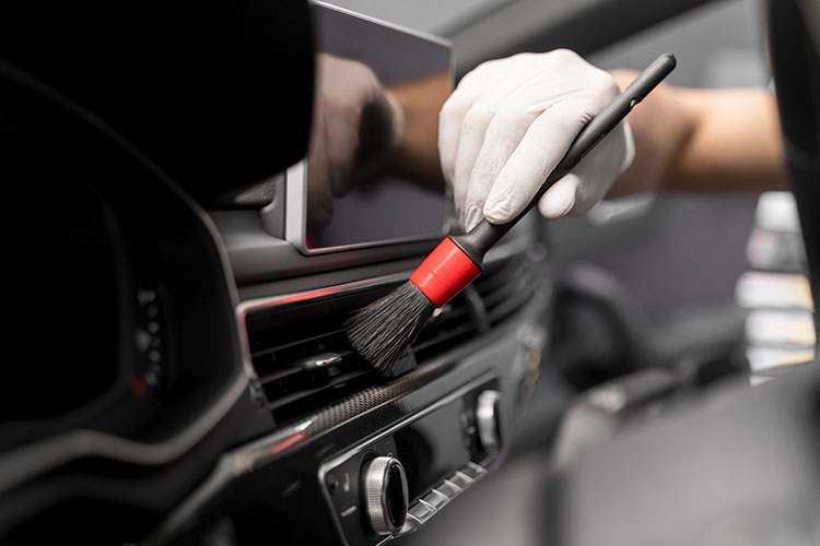 Kir Sadece Leke Değildir, Hasardır: Aracınızı Profesyonelce Temizletmeniz İçin 5 Kritik Neden | Sirius Car Design